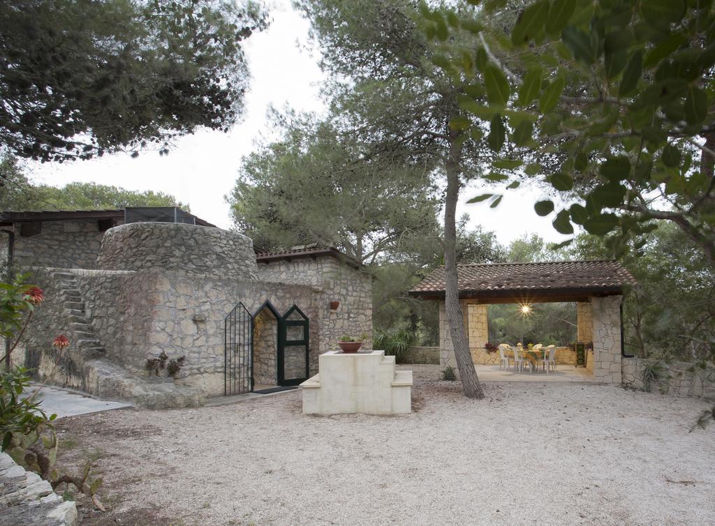 나르도 Trullo In The Wood 빌라 외부 사진